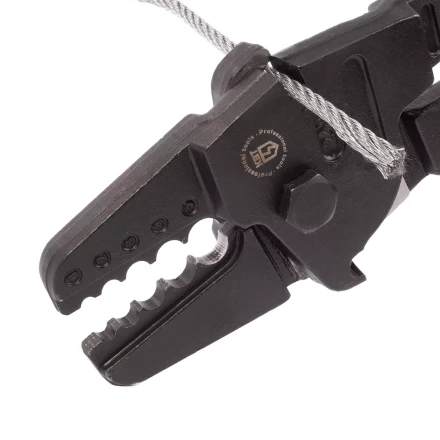 Пресс-клещи КВТ ПК-5-600Т с матрицей для опрессовки стальных тросов овальными алюминиевыми и медными втулками (91984) купить в Уфе