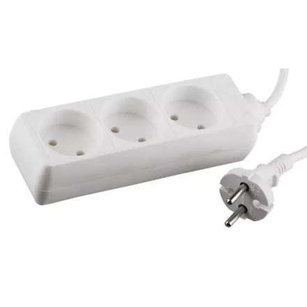 Удлинитель СВЕТОЗАР электрический: 3 гнезда, евророзетка, макс.мощность1500Вт, сеч. провода 0,75 кв.мм, 2м SV-55031-2 купить в Уфе