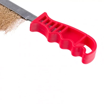 Щетка металлическая латунированная пластиковая ручка Matrix 74827 купить в Уфе