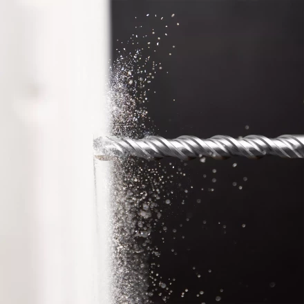 Бур по бетону Denzel, 18 x 260 мм, двойная спираль, три пылеотводящие кромк, 705043 купить в Уфе