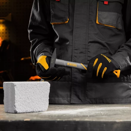 Молоток слесарный, 200 г Denzel, кованый, фибергласовая рукоятка c TPR покрытием 10482 купить в Уфе