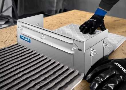 ЗУБР зуб 10*10 мм, до 600 мм, оцинкованная сталь, Раздвижная гребенка для плитки, ПРОФЕССИОНАЛ (08045-10) купить в Уфе