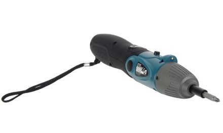 Отвертка Makita 6723 DW с набором бит в кейсе купить в Уфе