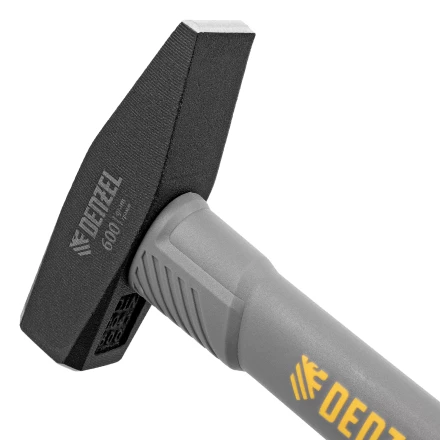 Молоток слесарный, 600 г Denzel, кованый, фибергласовая рукоятка c TPR покрытием, 10486 купить в Уфе