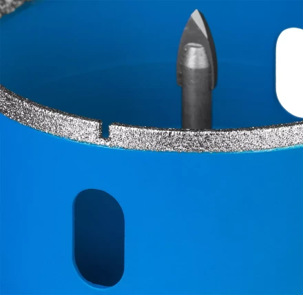 Коронка ЗУБР алмазная в сборе по кафелю, керамике с центрирующим сверлом и имбусовым ключом, зерно 60, 68мм 29850-68 купить в Уфе