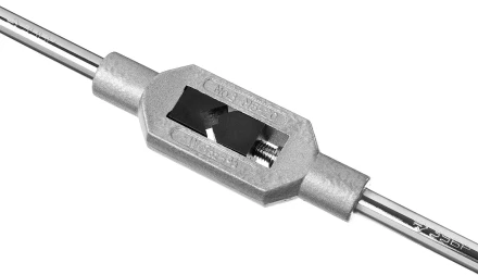 Метчикодержатель ЗУБР &quot;МАСТЕР&quot;, с регулируемыми вкладышами, №3 М5-М20 L-380мм 28131-3_z01 купить в Уфе