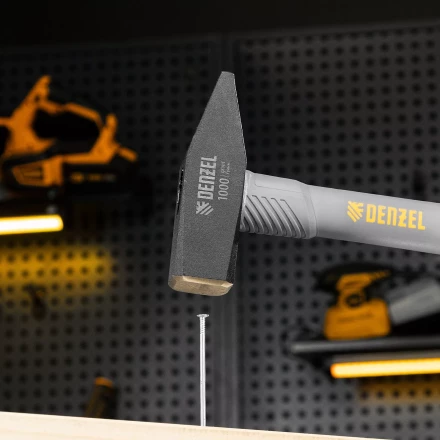 Молоток слесарный, 1000 г Denzel, кованый, фибергласовая рукоятка c TPR покрытием 10490 купить в Уфе