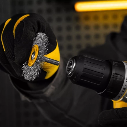 Щетка для дрели, 50 мм, Плоская, со шпилькой, нержавеющая витая проволока Denzel 744623 купить в Уфе