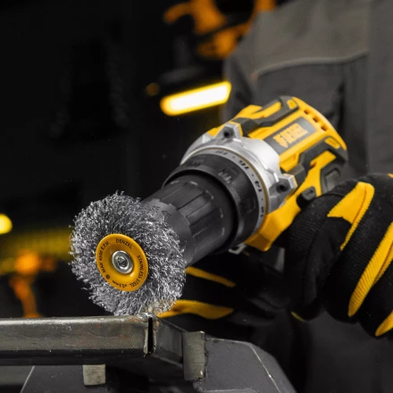 Щетка для дрели, 50 мм, Плоская, со шпилькой, нержавеющая витая проволока Denzel 744623 купить в Уфе