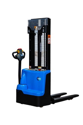 Штабелер самоходный 1,5 т 2,5 м TOR WS15H-2500SC PRO 24/85 В/Ач контроль скорости подъема 1044202 купить в Уфе