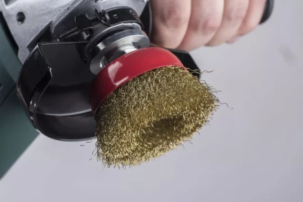 Кордщетка HAMMER чаша 75мм для УШМ гофрированная латунированная сталь (207-102) купить в Уфе