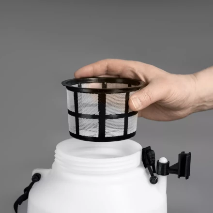 ЗУБР 5 л, аккумуляторный опрыскиватель (ОПС-5) купить в Уфе