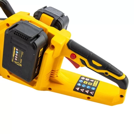 Цепная пила аккумуляторная бесщеточная RCS400-36, Li-ion, 36 В, 4 Ач, шина 400 мм Denzel 58610 купить в Уфе