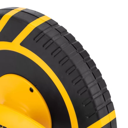 Рулетка геодезическая 50 м х 15 мм  Denzel 31292, закрытый корпус, фиберглассовая лента купить в Уфе