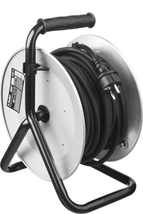 Удлинитель ЗУБР "ПРОФИ" на металл катушке, КГ 3х1,5кв мм, морозостойкий, 4 гнезда, IP44, макс мощность 3500Вт, 30м 55085-30 купить в Уфе