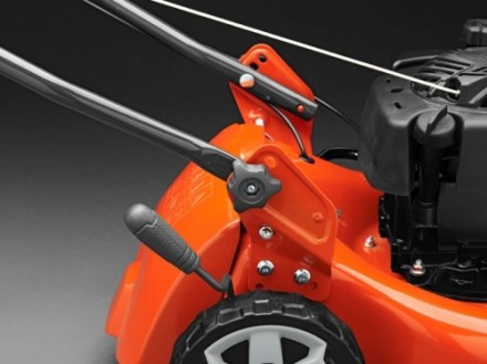 Газонокосилка бензиновая Husqvarna LC 140 B&amp;S несамоходная купить в Уфе