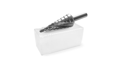 Ступенчатое сверло MESSER со спиральной канавкой. Диаметр 4-20 мм. Ступеней 9. купить в Уфе