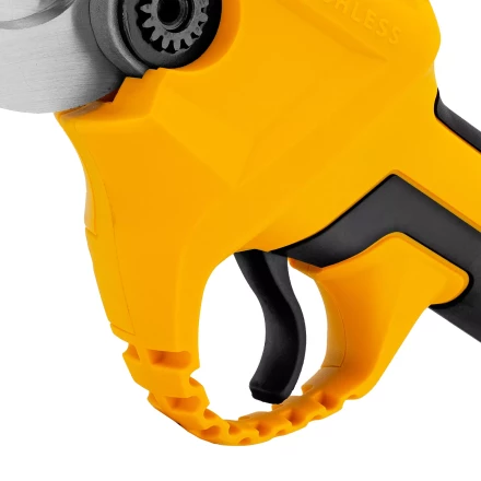 Секатор аккумуляторный Denzel CP-30-0, 18В Li-Ion 59436 купить в Уфе