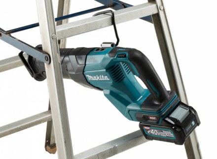 Аккумуляторная сабельная пила Makita XGT JR001GM201 купить в Уфе