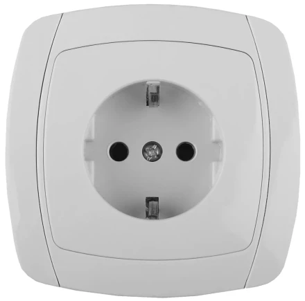 Розетка СВЕТОЗАР &quot;CITY LIGHT&quot; одинарная в сборе, с заземлением, цвет белый, 16А/~250В SV-54205-W купить в Уфе
