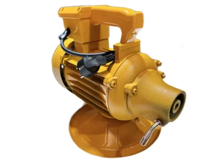 Электропривод глубинного вибратора для бетона TOR ZN70-C 1024064 купить в Уфе