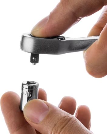 Трещотка для торцовых головок KRAFTOOL &quot;PRO&quot;, Сr-V сталь, 72 зубца, изогнутая, 1/4&quot; 27795-1/4_z02 купить в Уфе