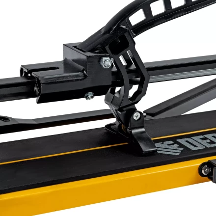 Плиткорез рельсовый 1200х16мм Denzel 877020 , каретка на подш., стальная станина, усил. рукоятка-пенал купить в Уфе