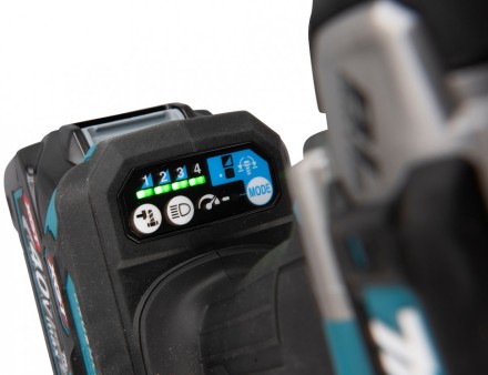 Аккумуляторный ударный гайковерт  XGT Makita TW007GD201 купить в Уфе