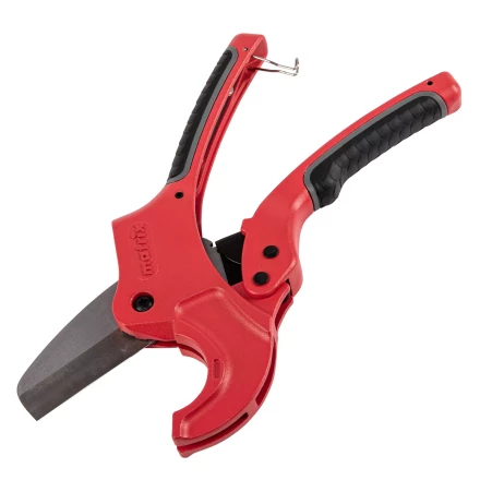 Ножницы для резки изделий из ПВХ, D до 42 мм, лезвие из нерж. стали, автоматич. Matrix 78411 купить в Уфе