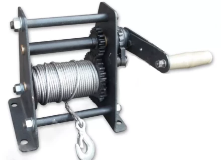 Лебедка ручная TOR ЛР-0,25 25 м 1004664 купить в Уфе