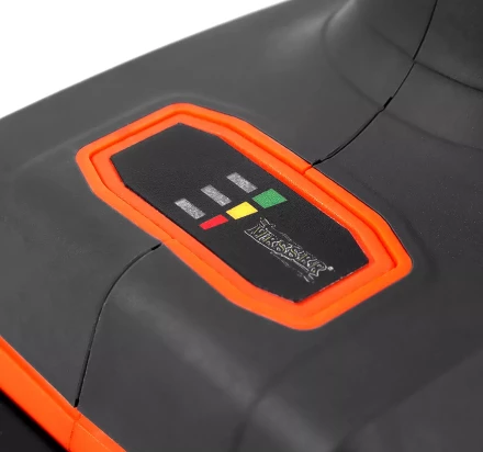 Аккумуляторная угловая шлифовальная машина MESSER DCA1 125мм 4Ач купить в Уфе