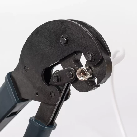 Пресс-клещи КВТ HT-106E для опрессовки F и BNC разъемов на коаксиальный кабель RG-58, RG-6, RG-11, RG-213 (85138) купить в Уфе