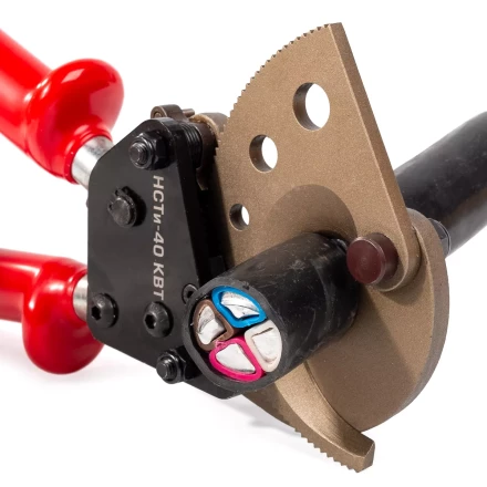 Секторные ножницы диэлектрические КВТ НСТи-40 для резки кабелей до 40 мм, проводов АС со стальным сердечником и прутков из низкоуглеродистой стали (84395) купить в Уфе