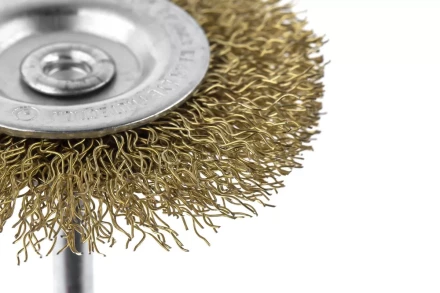 Кордщетка HAMMER плоская 63мм для дрели гофрированная латунированная сталь (207-206) купить в Уфе