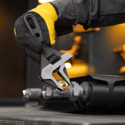 Ключ разводной 185 мм Denzel 15754, CrV, кованый, укороченная рукоятка купить в Уфе