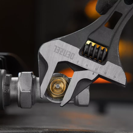 Ключ разводной 185 мм Denzel 15754, CrV, кованый, укороченная рукоятка купить в Уфе