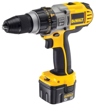 Дрель-шуруповерт аккумуляторная DeWalt DCD 945 B2 купить в Уфе