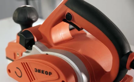 Электрорубанок РЭ-780/82 (подставка в комплекте) 50210 купить в Уфе