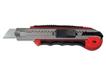 Нож с выдвижным лезвием 18 мм с 5 лезвиями MATRIX MASTER 78921 купить в Уфе