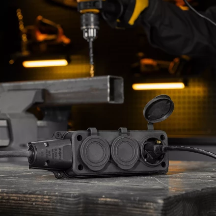 Удлинитель-шнур силовой Denzel Top Series, КГТТ, 20м, 3 розетки, 3 x 1,5 мм, 3 м 37422 купить в Уфе