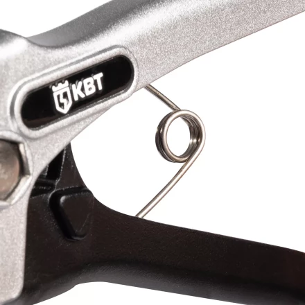 Ножницы-труборез КВТ НТП-32у для резки полипропиленовых, полиэтиленовых и металлополимерных труб до 32 мм (92146) купить в Уфе