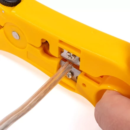 Стриппер КВТ КС-332 для снятия изоляции с коаксиального кабеля (89440) купить в Уфе