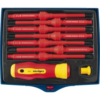 Диэлектрическая отвертка со сменными жалами до 1000В 9 предм CrV Сибртех 12938 купить в Уфе