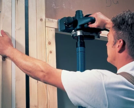 Электрорубанок BOSCH GHO 26-82 D купить в Уфе