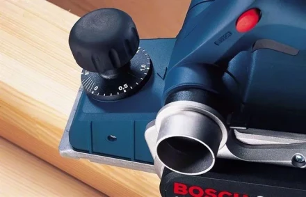 Электрорубанок BOSCH GHO 26-82 D купить в Уфе