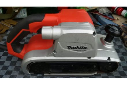 Ленточная шлифмашина Makita M9400  купить в Уфе