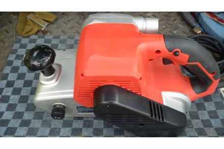Ленточная шлифмашина Makita M9400  купить в Уфе