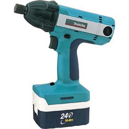 Аккумуляторный ударный шуруповерт Makita BTD200S купить в Уфе