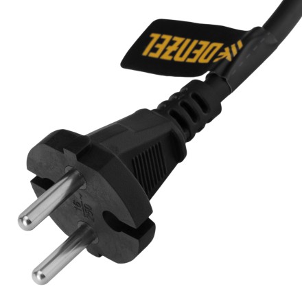 Шнур сетевой Denzel Energy Series, ПВС, 3 м, 2 x 1,5 мм, с неразборной вилкой, черный, 3 м, 37673 купить в Уфе