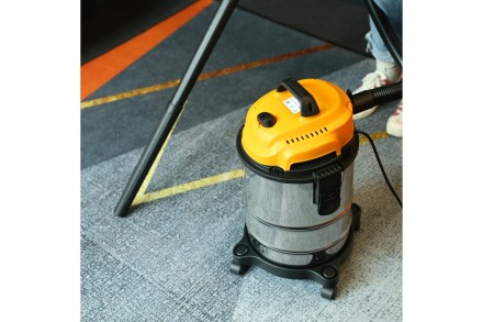 Пылесос промышленный DEKO DKVC-1400-15S, 015-0030 купить в Уфе